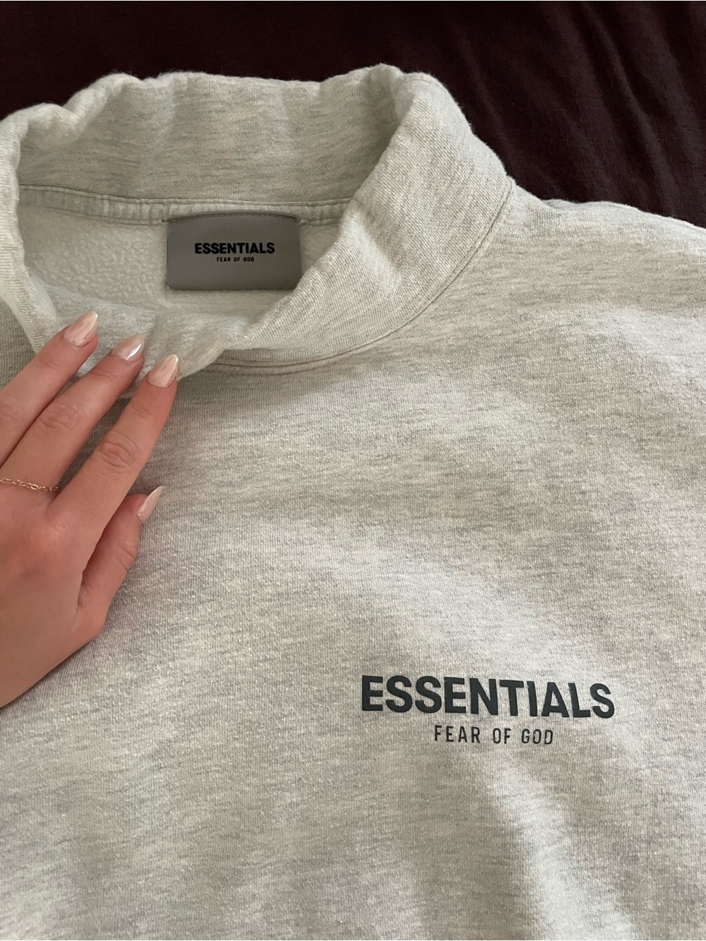 Essentials Crewneck - Picture 2 of 6